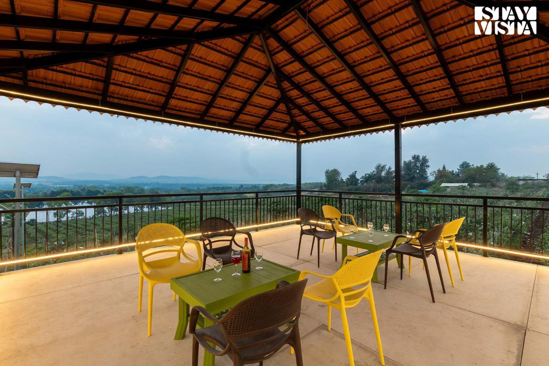 Stayvista'S Harvest Haven - Pool-View Villa With Deck & Machan Near Sula Nashik Dış mekan fotoğraf