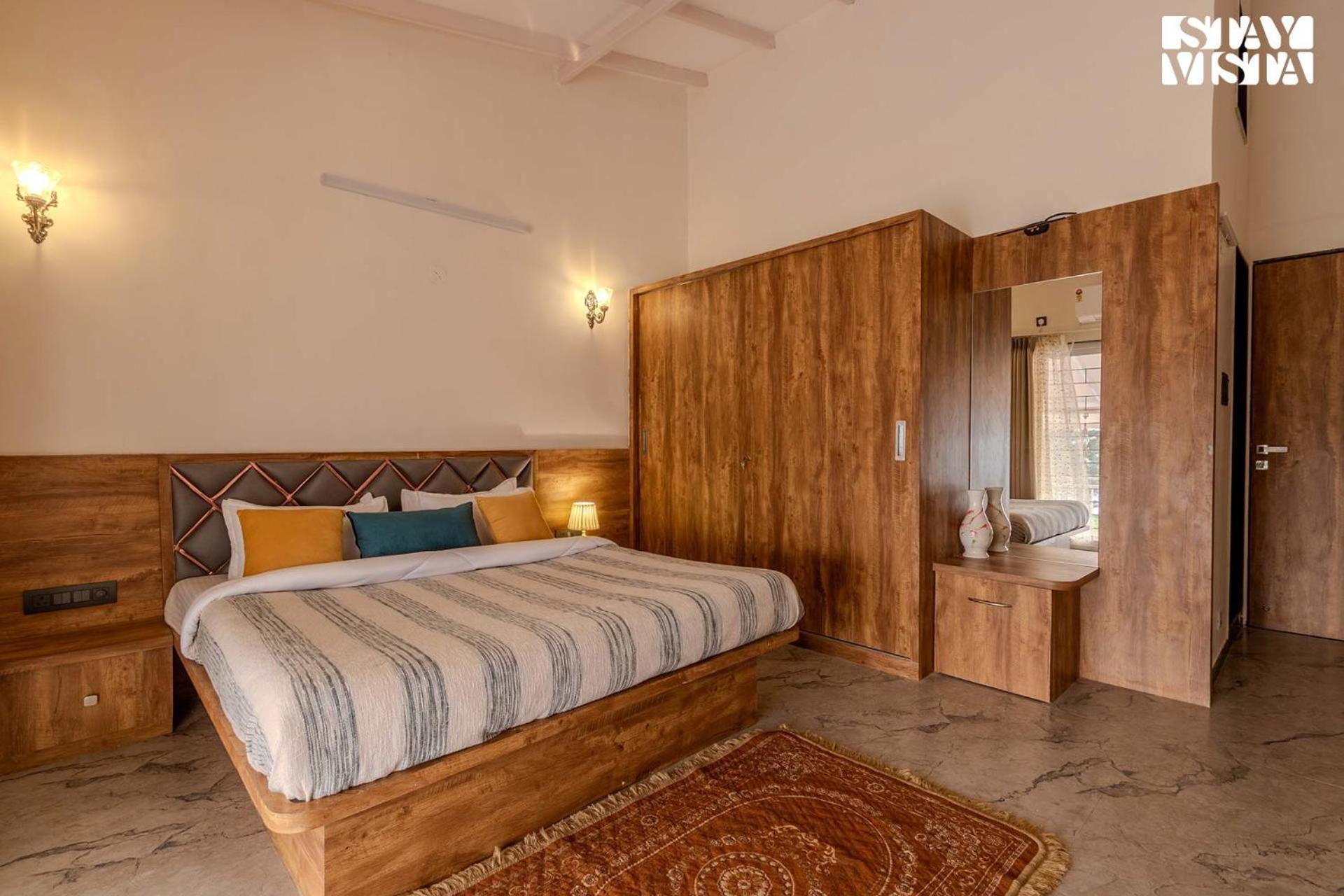 Stayvista'S Harvest Haven - Pool-View Villa With Deck & Machan Near Sula Nashik Dış mekan fotoğraf