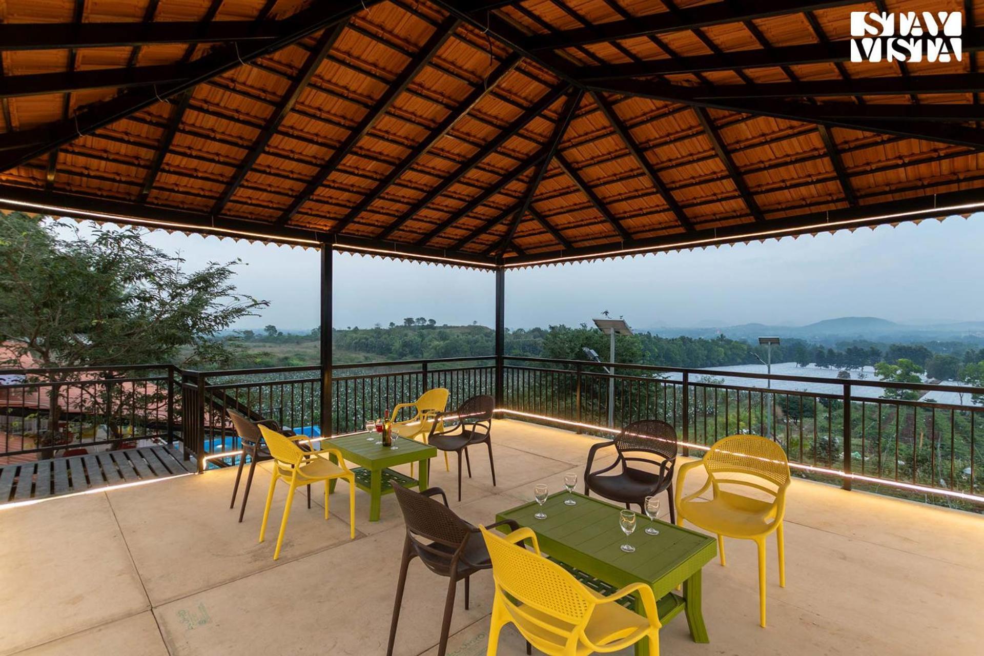 Stayvista'S Harvest Haven - Pool-View Villa With Deck & Machan Near Sula Nashik Dış mekan fotoğraf